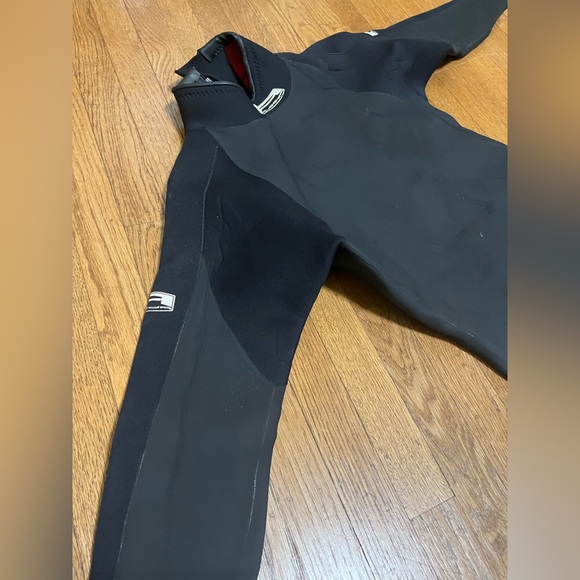 Aleeda 4:3 Wetsuit Large - Picture 2 of 12
